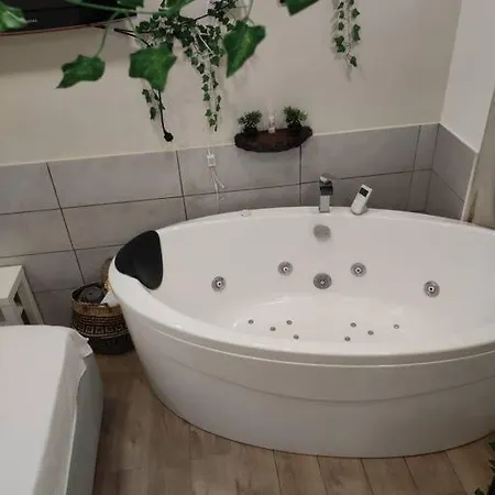 Tinyhouse All'orto Con Idromassaggio Apartament Neapol